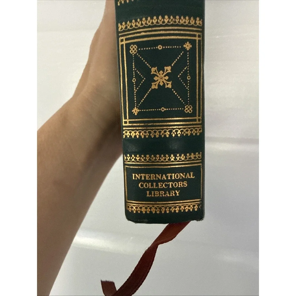 Alice's Adventures in Wonderland Through the Looking-Glass Intl Collectors Book
